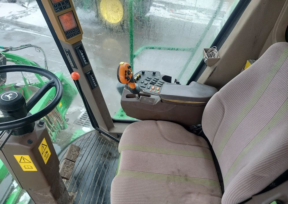 John Deere WTS 9580 - Moissonneuse-batteuse: photos 5 John Deere WTS 9580 - Moissonneuse-batteuse: photos 5