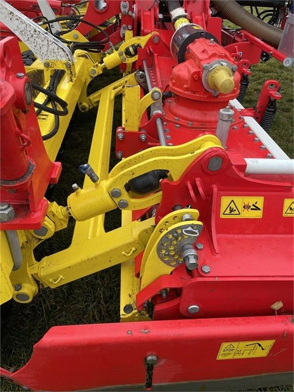 Pöttinger AEROSEM VT 6000 - Combiné de semis: photos 5 Pöttinger AEROSEM VT 6000 - Combiné de semis: photos 5