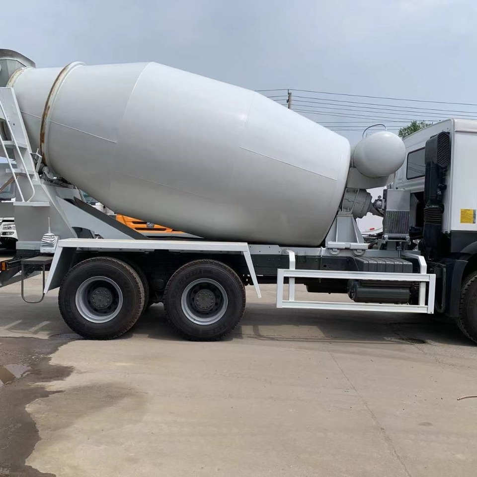 Howo 371 - Camion malaxeur: photos 5 Howo 371 - Camion malaxeur: photos 5