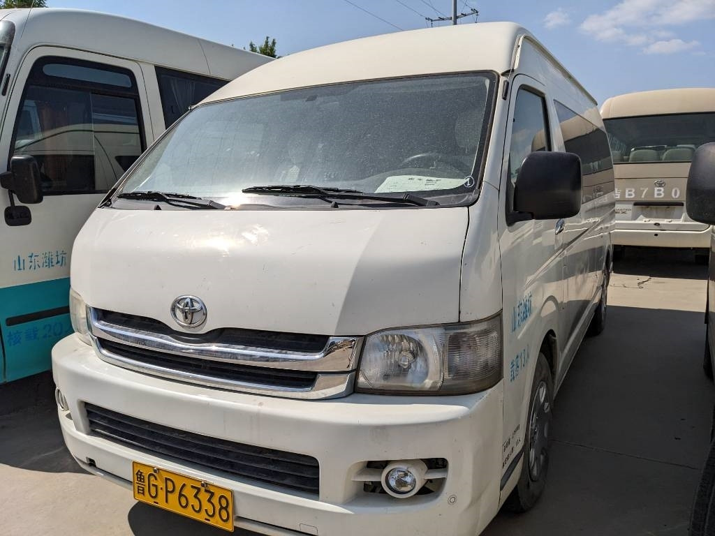 Toyota Hiace - Bus interurbain: photos 3 Toyota Hiace - Bus interurbain: photos 3