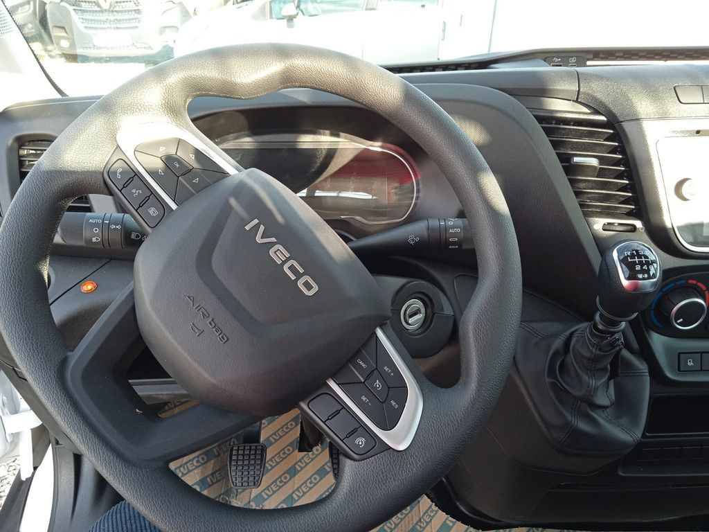 Iveco Daily 35C18H Dreiseitenkipper Iveco Daily 35C18H Dreiseitenkipper - Utilitaire benne: photos 5 Iveco Daily 35C18H Dreiseitenkipper Iveco Daily 35C18H Dreiseitenkipper - Utilitaire benne: photos 5