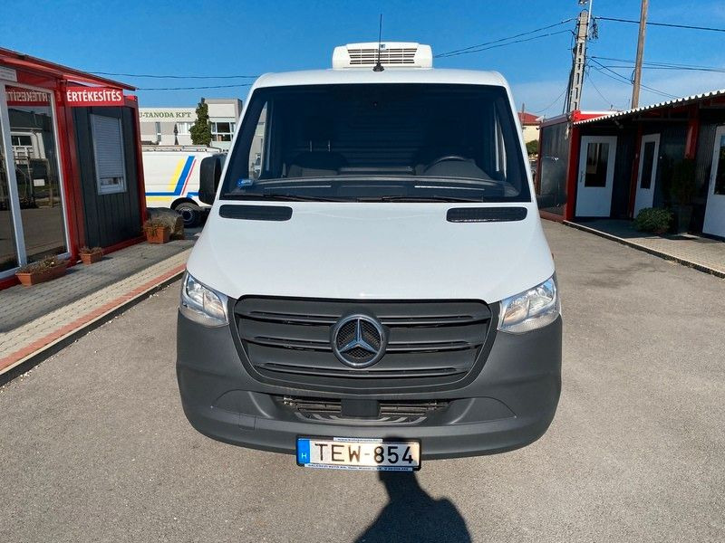 Mercedes-Benz Sprinter III Kasten FWD 211/215 CDI FWD L2 - Utilitaire frigorifique: photos 1 Mercedes-Benz Sprinter III Kasten FWD 211/215 CDI FWD L2 - Utilitaire frigorifique: photos 1