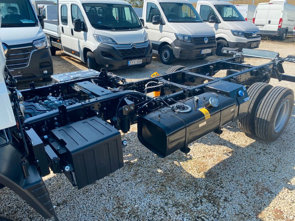 Mitsubishi Canter FUSO 6C18 Fahrgestell 4WD 175Ps Sofort - Châssis cabine, Camion grue: photos 3 Mitsubishi Canter FUSO 6C18 Fahrgestell 4WD 175Ps Sofort - Châssis cabine, Camion grue: photos 3