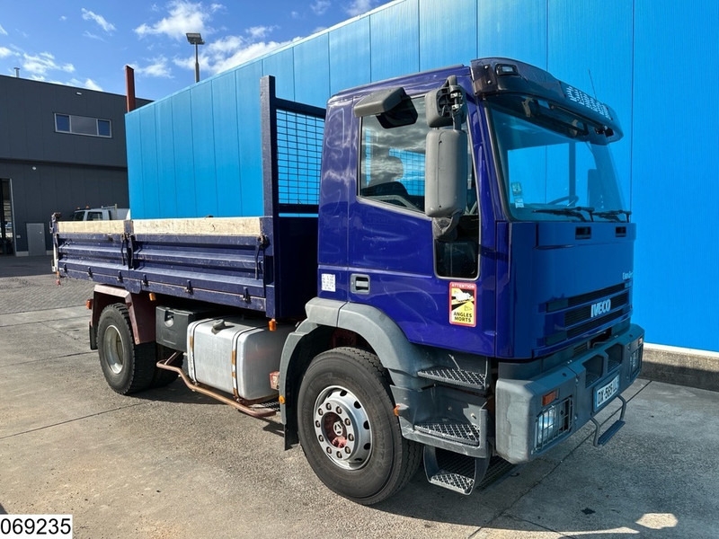 Iveco EuroTech Cursor 240 Manual, Steel suspension, PTO - Camion benne: photos 4 Iveco EuroTech Cursor 240 Manual, Steel suspension, PTO - Camion benne: photos 4