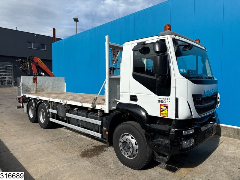Iveco Trakker 360 6x4, EURO 6, Palfinger, Remote - Camion plateau, Camion grue: photos 5 Iveco Trakker 360 6x4, EURO 6, Palfinger, Remote - Camion plateau, Camion grue: photos 5