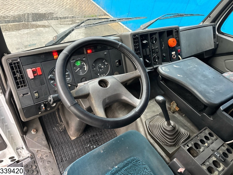 Mercedes-Benz 1824 13018 litres, LPG GPL, Gas tank, Leaf suspension - Camion citerne: photos 5 Mercedes-Benz 1824 13018 litres, LPG GPL, Gas tank, Leaf suspension - Camion citerne: photos 5