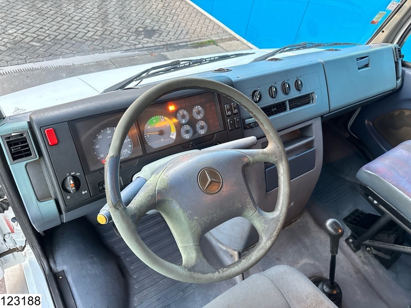 Mercedes-Benz 815 Manual transmission, Steel suspension - Camion fourgon: photos 5 Mercedes-Benz 815 Manual transmission, Steel suspension - Camion fourgon: photos 5