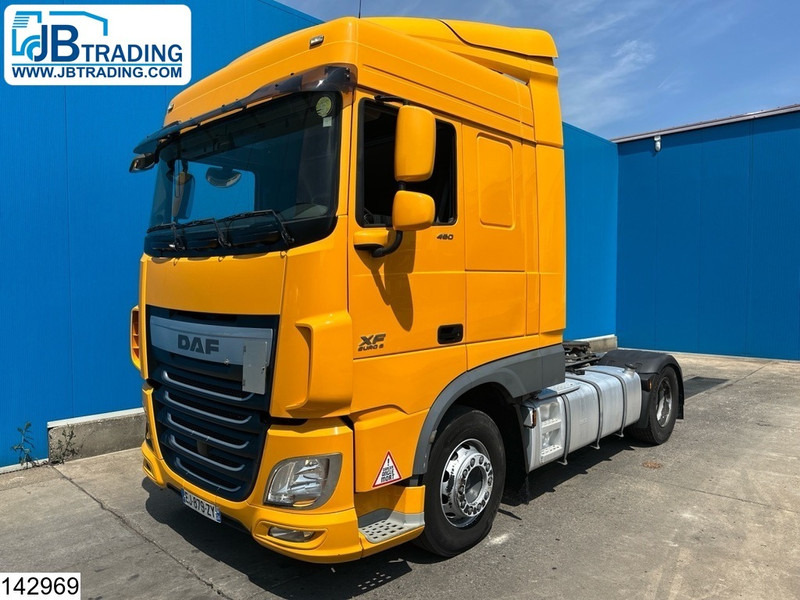 DAF XF 460 EURO 6 - Tracteur routier: photos 1 DAF XF 460 EURO 6 - Tracteur routier: photos 1