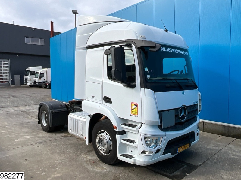 Mercedes-Benz Actros 1843 EURO 6 - Tracteur routier: photos 4 Mercedes-Benz Actros 1843 EURO 6 - Tracteur routier: photos 4