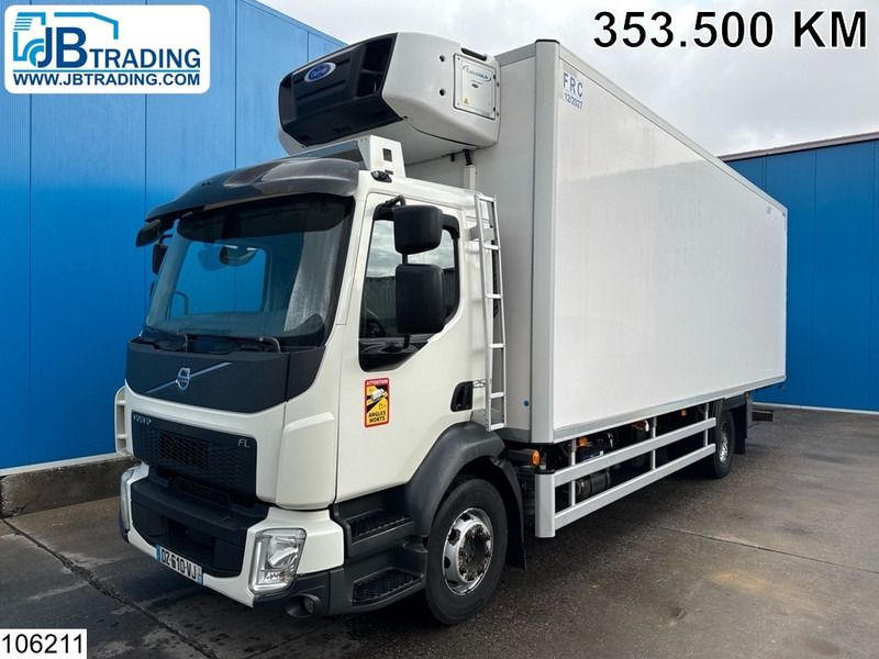 Volvo FL 250 EURO 6, Carrier, Meat hanging rails - Camion frigorifique: photos 1 Volvo FL 250 EURO 6, Carrier, Meat hanging rails - Camion frigorifique: photos 1
