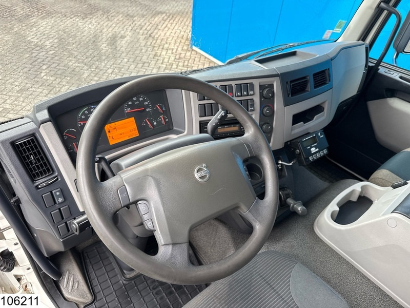 Volvo FL 250 EURO 6, Carrier, Meat hanging rails - Camion frigorifique: photos 5 Volvo FL 250 EURO 6, Carrier, Meat hanging rails - Camion frigorifique: photos 5