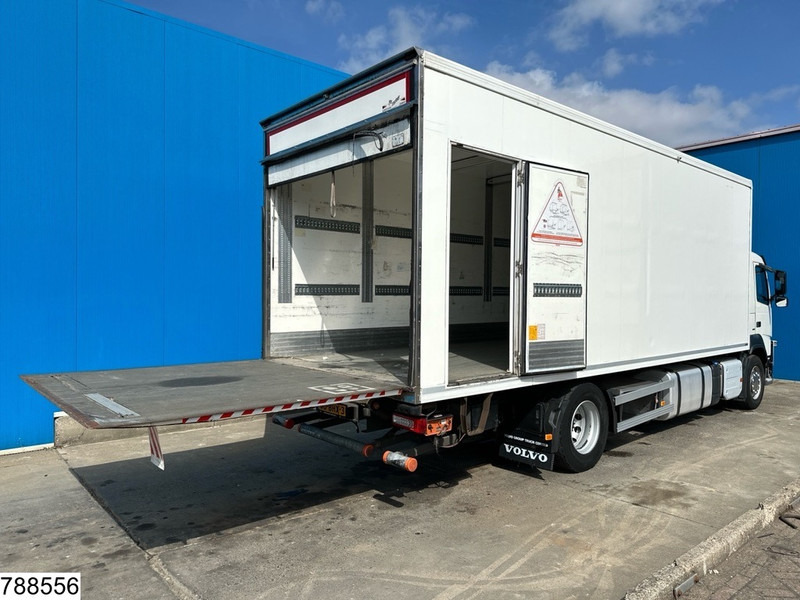 Volvo FM 330 EURO 6, Dhollandia - Camion fourgon: photos 2 Volvo FM 330 EURO 6, Dhollandia - Camion fourgon: photos 2