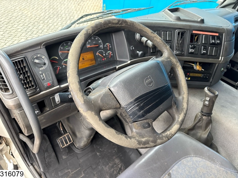 Volvo FM9 260 Manual - Camion plateau: photos 5 Volvo FM9 260 Manual - Camion plateau: photos 5
