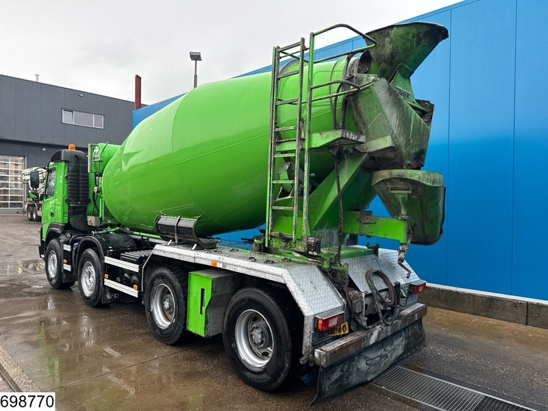 Volvo FMX 420 8x4, EURO 5, Hydraulic suspension - Camion malaxeur: photos 4 Volvo FMX 420 8x4, EURO 5, Hydraulic suspension - Camion malaxeur: photos 4