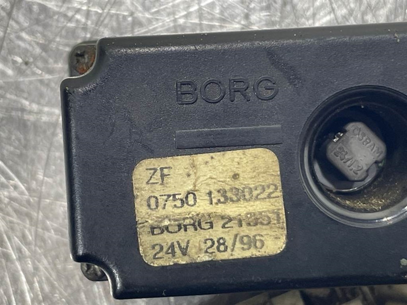 Ahlmann AZ14-4109455A-ZF 0750133022-Display unit/Dashboard - Système électrique pour Engins de chantier: photos 5 Ahlmann AZ14-4109455A-ZF 0750133022-Display unit/Dashboard - Système électrique pour Engins de chantier: photos 5