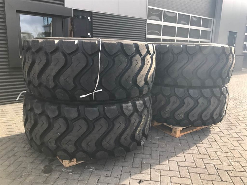 Banden/Reifen/Tires 26.5R25 XHA - Tyre/Reifen/Band - Pneus et jantes pour Engins de chantier: photos 3 Banden/Reifen/Tires 26.5R25 XHA - Tyre/Reifen/Band - Pneus et jantes pour Engins de chantier: photos 3
