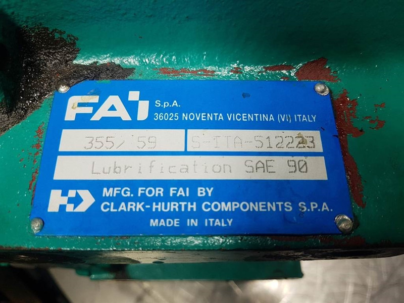 CLARK-HURTH 355/59 - Komatsu PW75 - Transmission/Getriebe - Boîte de vitesse et pièces pour Engins de chantier: photos 3 CLARK-HURTH 355/59 - Komatsu PW75 - Transmission/Getriebe - Boîte de vitesse et pièces pour Engins de chantier: photos 3