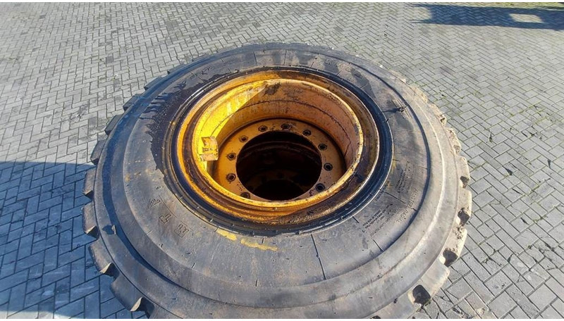 Case 521F-MTP 17.5R25-Tire/Reifen/Band - Pneus et jantes pour Engins de chantier: photos 3 Case 521F-MTP 17.5R25-Tire/Reifen/Band - Pneus et jantes pour Engins de chantier: photos 3