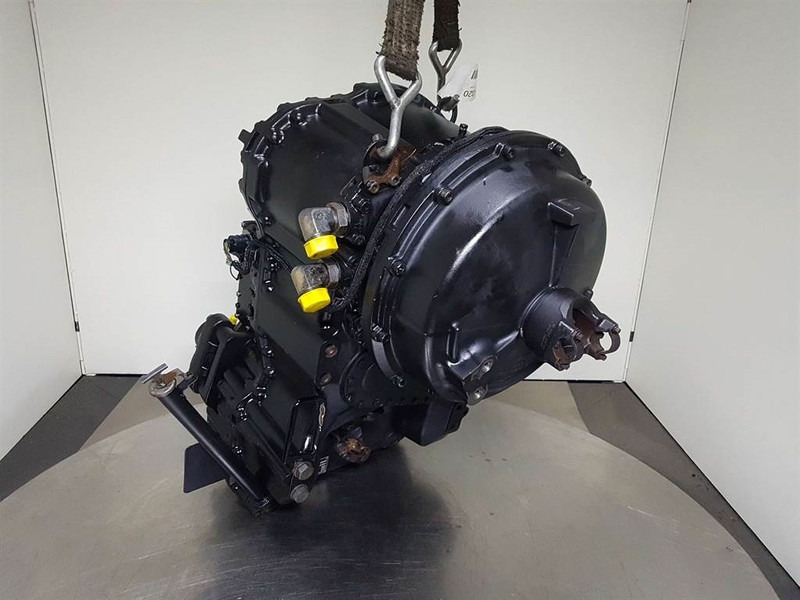 Case 621D-ZF 4WG-160-Transmission/Getriebe/Transmissie - Boîte de vitesse pour Engins de chantier: photos 4 Case 621D-ZF 4WG-160-Transmission/Getriebe/Transmissie - Boîte de vitesse pour Engins de chantier: photos 4