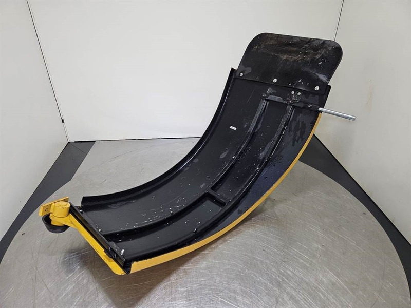 Cat 924-219-6911-Mud guard/Kotfluegel/Spatbord - Frame/ Châssis pour Engins de chantier: photos 3 Cat 924-219-6911-Mud guard/Kotfluegel/Spatbord - Frame/ Châssis pour Engins de chantier: photos 3