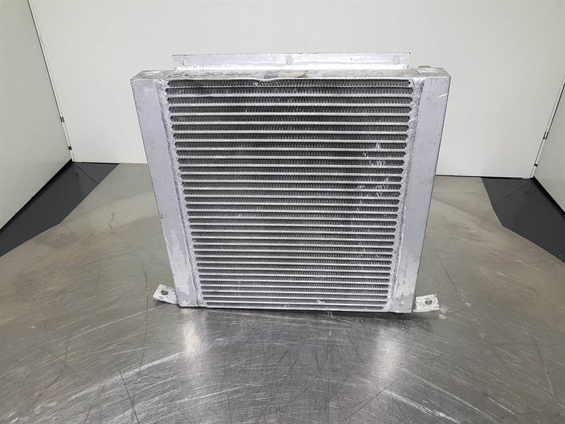 Demag SC30DS-Cooler/Kühler/Koeler - Moteur et pièces pour Engins de chantier: photos 3 Demag SC30DS-Cooler/Kühler/Koeler - Moteur et pièces pour Engins de chantier: photos 3