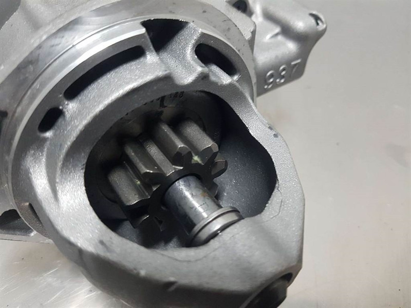 Deutz 1011/2011-12V 9T 2,8KW-Starter/Anlasser/Startmotor - Moteur pour Engins de chantier: photos 4 Deutz 1011/2011-12V 9T 2,8KW-Starter/Anlasser/Startmotor - Moteur pour Engins de chantier: photos 4