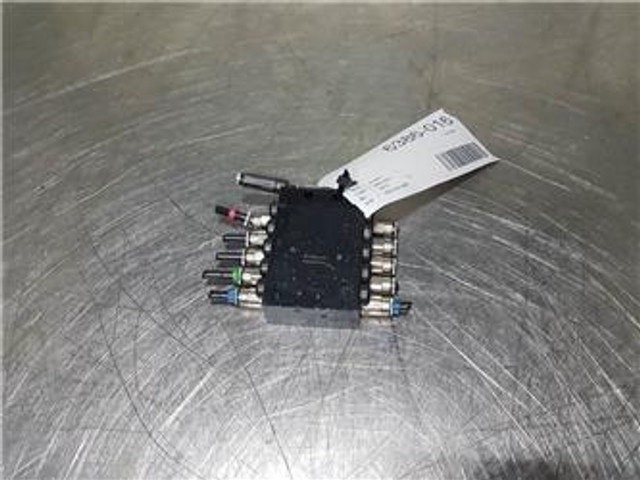 Fuchs MHL320-Terex 5468662023-Lubricating system - Frame/ Châssis pour Engins de chantier: photos 1 Fuchs MHL320-Terex 5468662023-Lubricating system - Frame/ Châssis pour Engins de chantier: photos 1