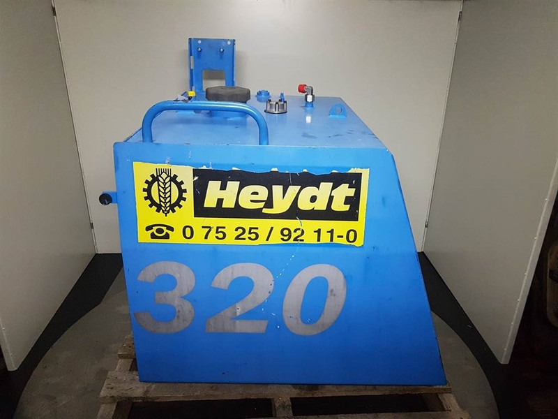 Fuchs MHL320-Terex 6732014000-Fuel tank/Kraftstofftank - Frame/ Châssis pour Engins de chantier: photos 1 Fuchs MHL320-Terex 6732014000-Fuel tank/Kraftstofftank - Frame/ Châssis pour Engins de chantier: photos 1