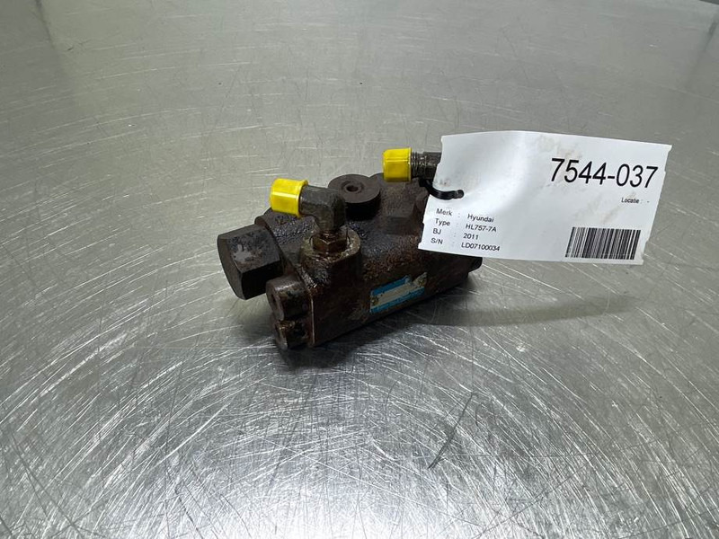 Hyundai HL757-7A-31LM-30310-Eaton VKLU2B-Cushion valve - Hydraulique pour Engins de chantier: photos 3 Hyundai HL757-7A-31LM-30310-Eaton VKLU2B-Cushion valve - Hydraulique pour Engins de chantier: photos 3