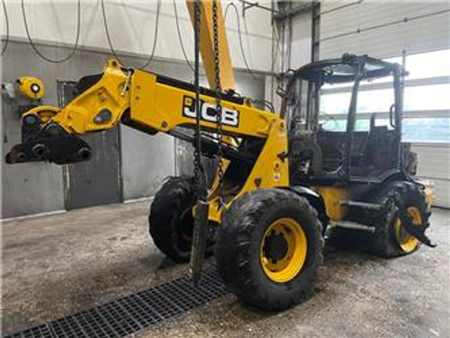 JCB TM 220 - (For parts) - Chargeuse sur pneus: photos 1 JCB TM 220 - (For parts) - Chargeuse sur pneus: photos 1