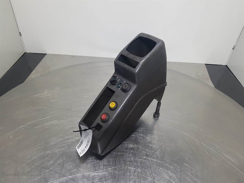 Komatsu PW 75/95 (FAI) - Dashboard/Console/Konsole - Cabine et intérieur pour Engins de chantier: photos 3 Komatsu PW 75/95 (FAI) - Dashboard/Console/Konsole - Cabine et intérieur pour Engins de chantier: photos 3