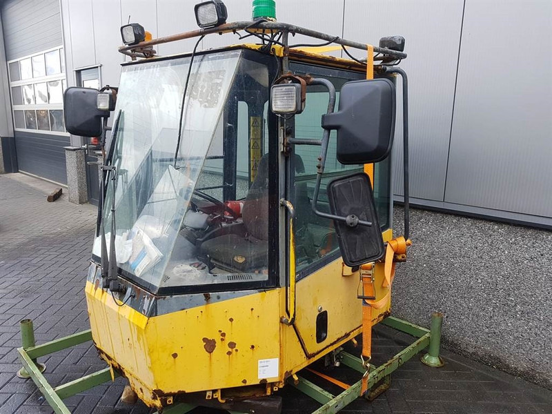 Komatsu WA 320 - 5H - Cabin/Kabine/Cabine - Cabine et intérieur pour Engins de chantier: photos 1 Komatsu WA 320 - 5H - Cabin/Kabine/Cabine - Cabine et intérieur pour Engins de chantier: photos 1
