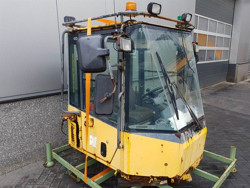 Komatsu WA 320 - 5H - Cabin/Kabine/Cabine - Cabine et intérieur pour Engins de chantier: photos 2 Komatsu WA 320 - 5H - Cabin/Kabine/Cabine - Cabine et intérieur pour Engins de chantier: photos 2