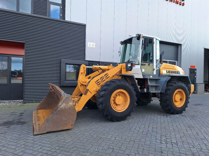 Liebherr L522 - Chargeuse sur pneus: photos 4 Liebherr L522 - Chargeuse sur pneus: photos 4