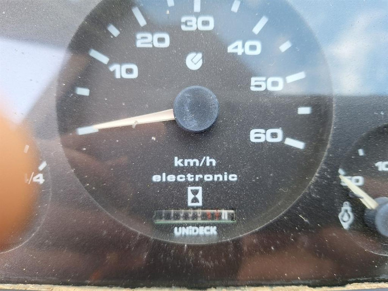 Chargeuse sur pneus Liebherr L522: photos 11