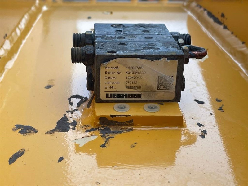 Liebherr LH24M-94024273-Adjustable boom/Verstellausleger - Flèche pour Engins de chantier: photos 5 Liebherr LH24M-94024273-Adjustable boom/Verstellausleger - Flèche pour Engins de chantier: photos 5