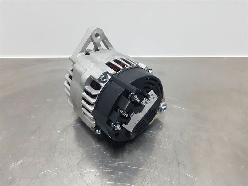 Manitou 12V 80A - Alternator/Lichtmaschine/Dynamo - Moteur pour Engins de chantier: photos 4 Manitou 12V 80A - Alternator/Lichtmaschine/Dynamo - Moteur pour Engins de chantier: photos 4