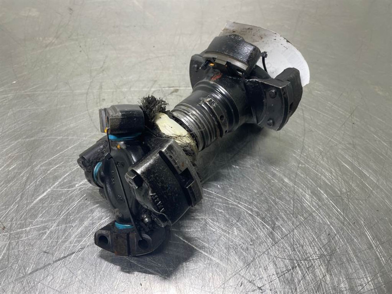O & K L25.5 - Propshaft/Gelenkwelle/Cardanas - Essieu et pièces pour Engins de chantier: photos 2 O & K L25.5 - Propshaft/Gelenkwelle/Cardanas - Essieu et pièces pour Engins de chantier: photos 2