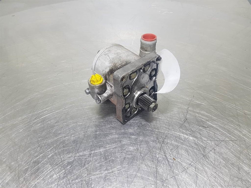 Perkins T4.236-XugpaBnuka C80X-Gearpump/Zahnradpumpe - Hydraulique pour Engins de chantier: photos 1 Perkins T4.236-XugpaBnuka C80X-Gearpump/Zahnradpumpe - Hydraulique pour Engins de chantier: photos 1