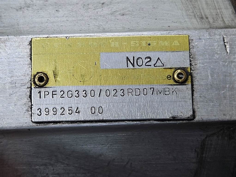 Rexroth 1PF2G330/023RD07MBK - Gearpump/Zahnradpumpe - Hydraulique pour Engins de chantier: photos 4 Rexroth 1PF2G330/023RD07MBK - Gearpump/Zahnradpumpe - Hydraulique pour Engins de chantier: photos 4