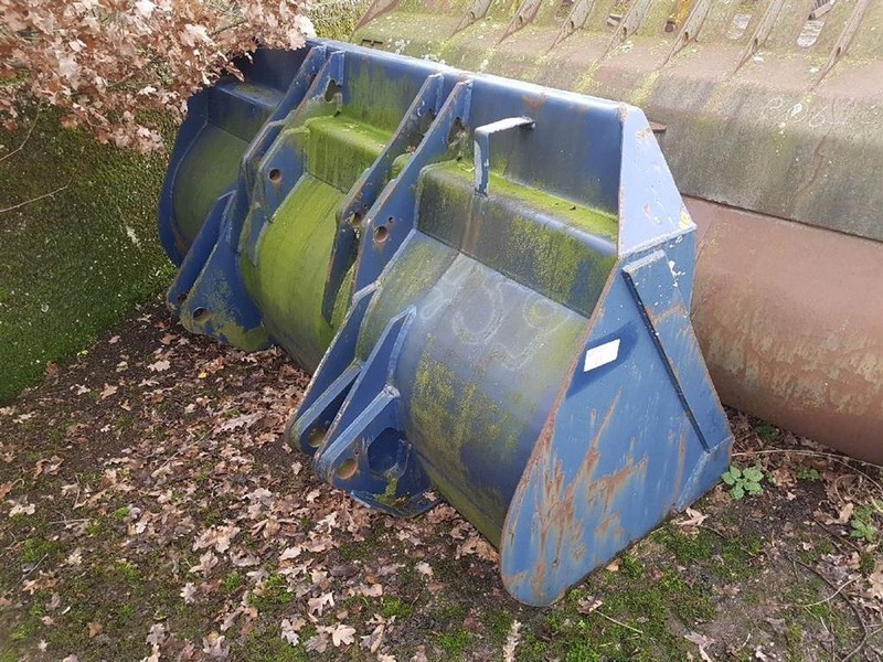 Schaeff SKL863-SKL861-Bucket/Schaufel/Dichte bak - Godet: photos 1 Schaeff SKL863-SKL861-Bucket/Schaufel/Dichte bak - Godet: photos 1