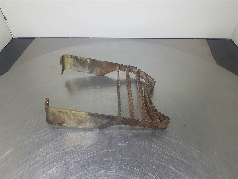 Terex TL210-0455006049-Stair panel/Trittstufen/Traptrede - Frame/ Châssis pour Engins de chantier: photos 2 Terex TL210-0455006049-Stair panel/Trittstufen/Traptrede - Frame/ Châssis pour Engins de chantier: photos 2