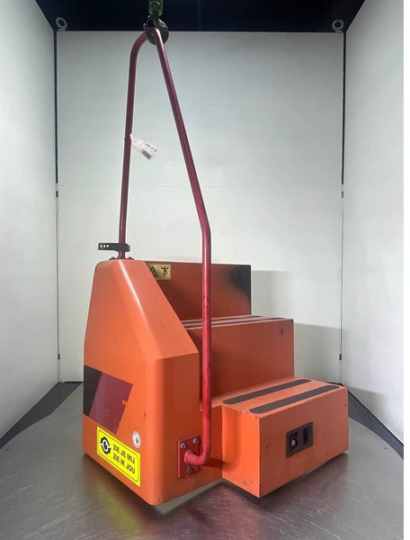 Terex TW150-6098793 / 6098792-Hood/Haube/Kap - Frame/ Châssis pour Engins de chantier: photos 1 Terex TW150-6098793 / 6098792-Hood/Haube/Kap - Frame/ Châssis pour Engins de chantier: photos 1