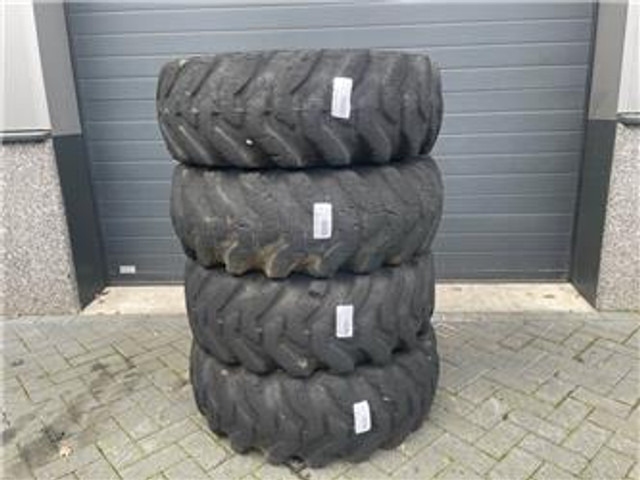 Volvo L30D-Firestone 12.5-20-Tire/Reifen/Band - Pneus et jantes pour Engins de chantier: photos 1 Volvo L30D-Firestone 12.5-20-Tire/Reifen/Band - Pneus et jantes pour Engins de chantier: photos 1