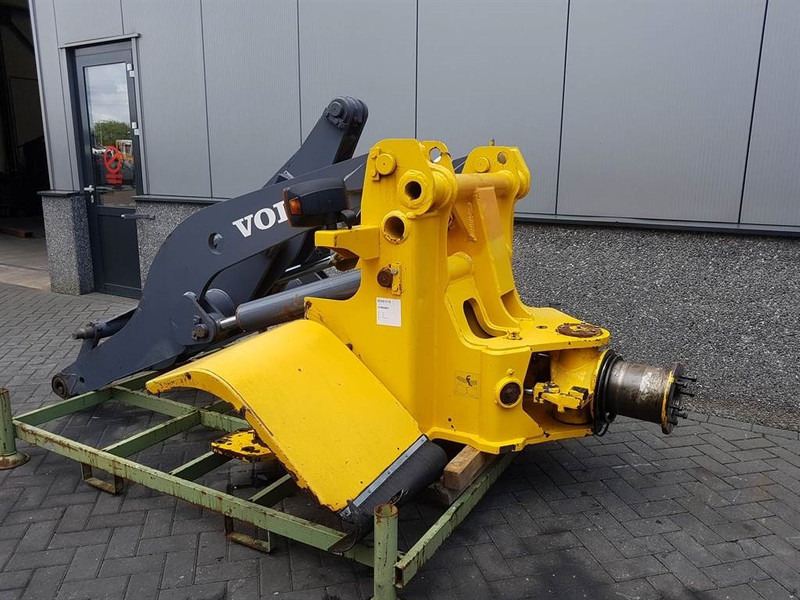 Volvo L45TP -VOE11308064- Lifting framework/Schaufelarm - Flèche: photos 2 Volvo L45TP -VOE11308064- Lifting framework/Schaufelarm - Flèche: photos 2