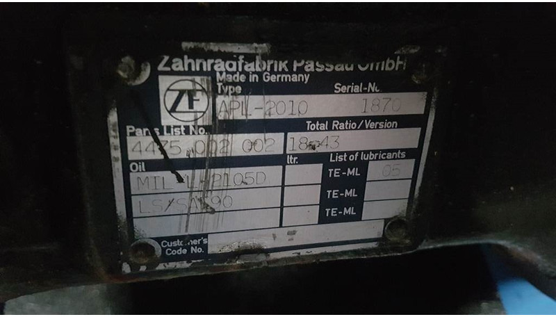 ZF APL-2010 - Axle/Achse/As - Essieu et pièces pour Engins de chantier: photos 3 ZF APL-2010 - Axle/Achse/As - Essieu et pièces pour Engins de chantier: photos 3