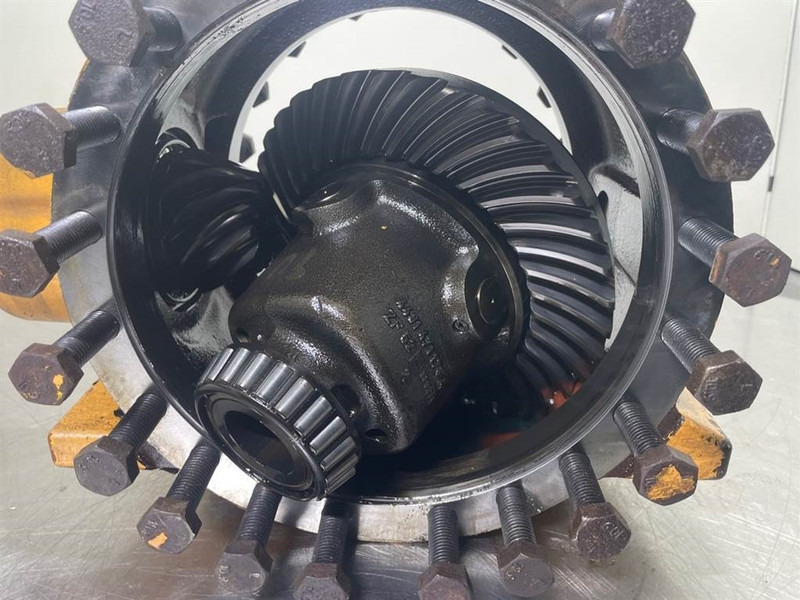 ZF MT-L3065 - Essieu et pièces pour Engins de chantier: photos 2 ZF MT-L3065 - Essieu et pièces pour Engins de chantier: photos 2