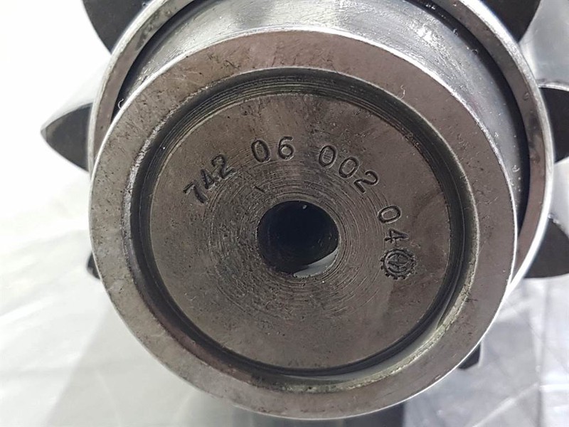 Zettelmeyer ZL1001-Spicer 7420600204-Joint shaft/Steckwelle/As - Essieu et pièces pour Engins de chantier: photos 4 Zettelmeyer ZL1001-Spicer 7420600204-Joint shaft/Steckwelle/As - Essieu et pièces pour Engins de chantier: photos 4