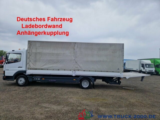 Mercedes-Benz 818 LBW AHK 10.5t. Nur 265.739 KM Schaltgetriebe - Camion à rideaux coulissants: photos 1 Mercedes-Benz 818 LBW AHK 10.5t. Nur 265.739 KM Schaltgetriebe - Camion à rideaux coulissants: photos 1