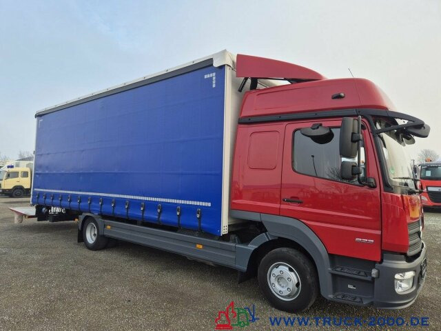 Mercedes-Benz 823 Schiebeplane L+R LBW nur 164TKM Gr.Haus 1.Hd - Utilitaire rideaux coulissants (PLSC): photos 4 Mercedes-Benz 823 Schiebeplane L+R LBW nur 164TKM Gr.Haus 1.Hd - Utilitaire rideaux coulissants (PLSC): photos 4